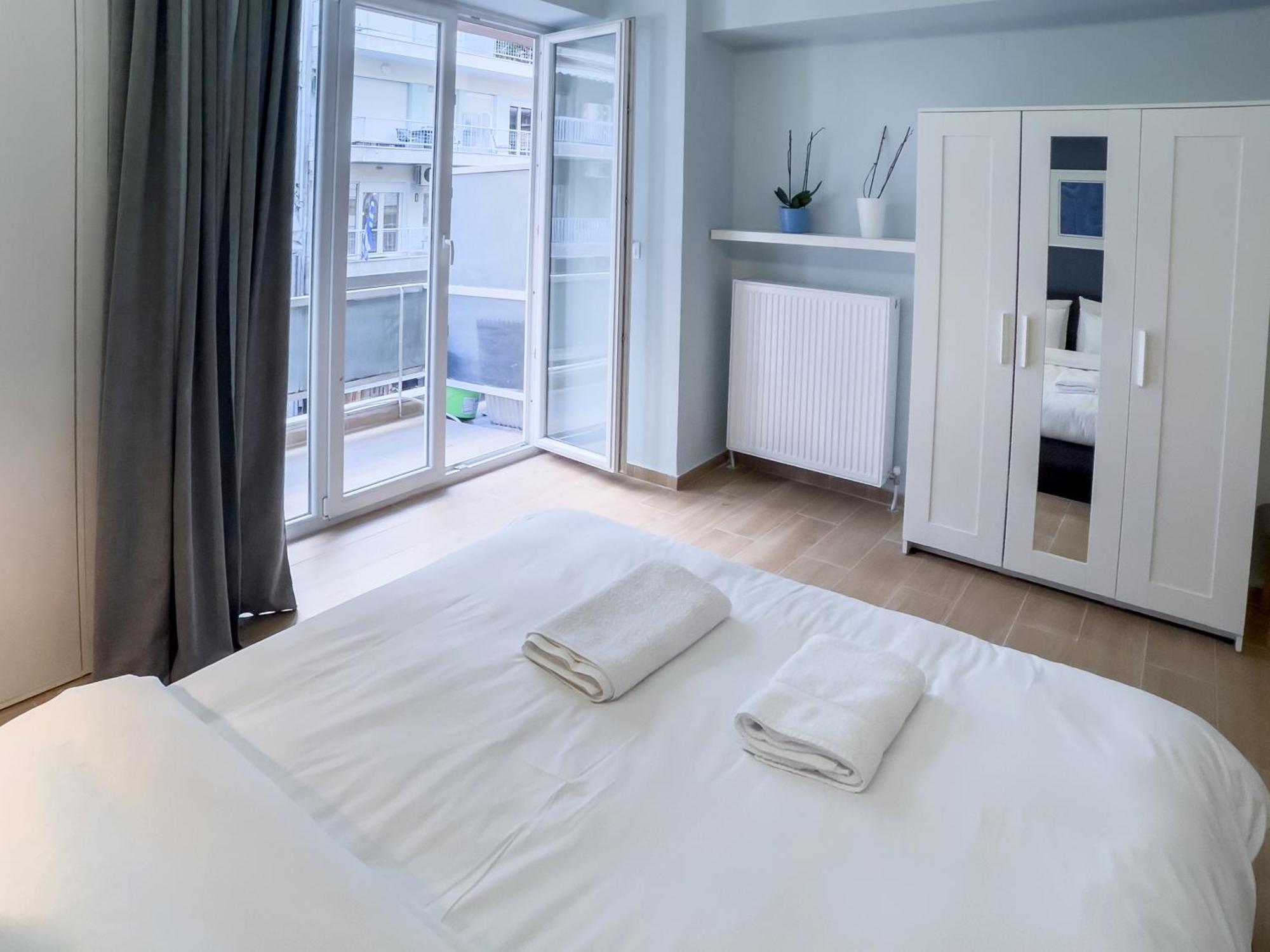 Spaceone "Downtown Glam" By #Gimispace Lux Apt 테살로니키 외부 사진